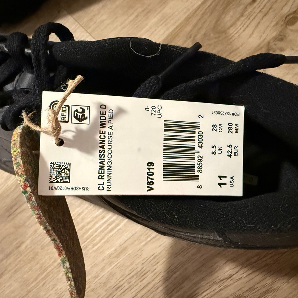 Reebok Women’s Classic Renaissance Black Sneakers - Size 11 Wide - Picture 4 of 6